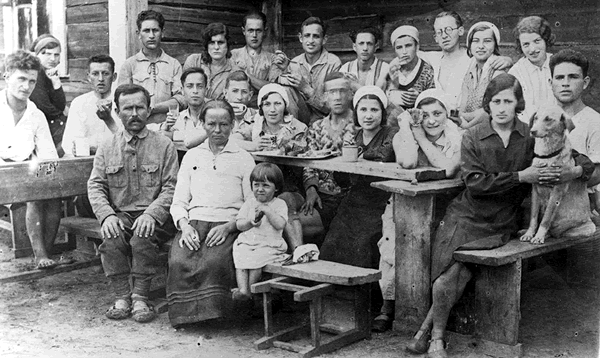 youth movement near pinsk